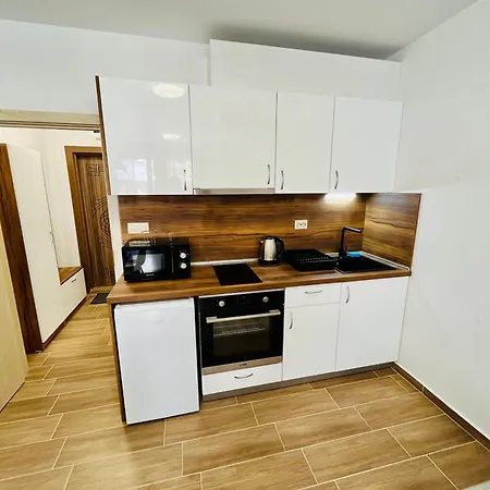 тутхон דירה פומורי